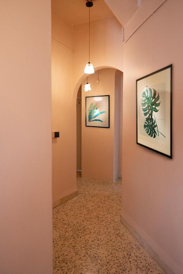 Julia'S Hotel Suites Amman Exteriör bild
