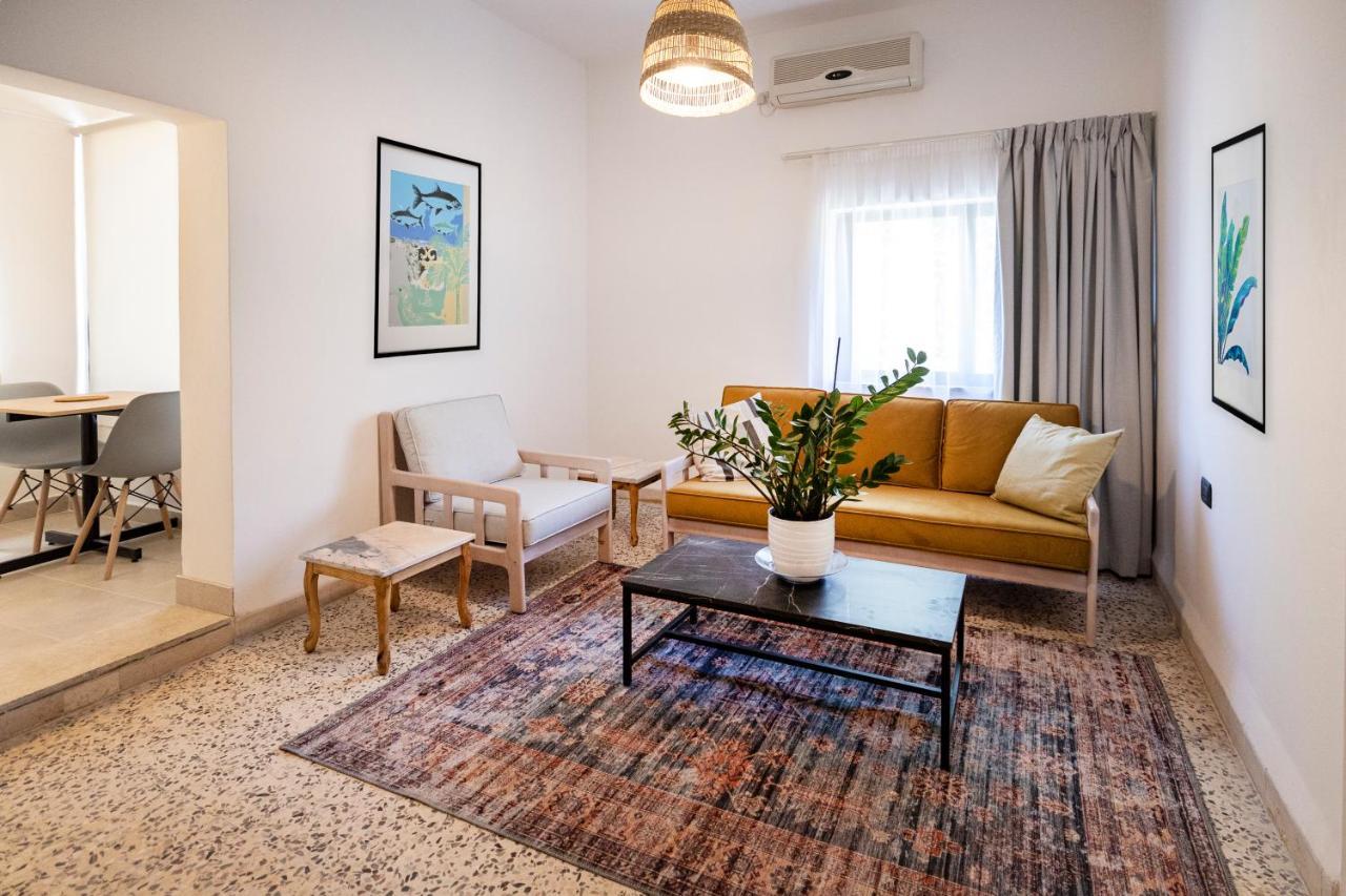 Julia'S Hotel Suites Amman Exteriör bild